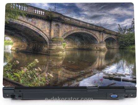 Gotycki most - naklejka na laptopa lapka - ED810