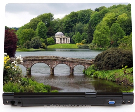 Krajobraz jezioro - naklejka na laptopa lapka - kod ED606